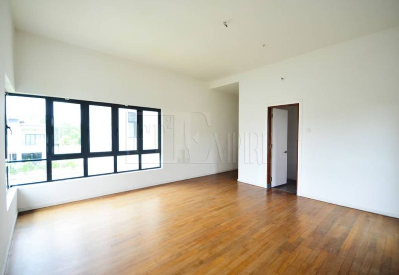 BUNGALOW WITH MODERN STYLE NEAR LAKE, CAHAYA SPK