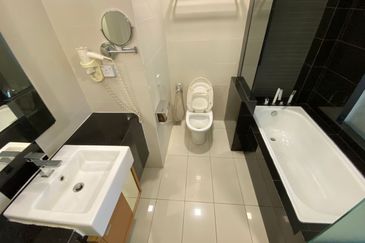 KL SENTRAL: Dua Memoire Suite Apartment For Sale