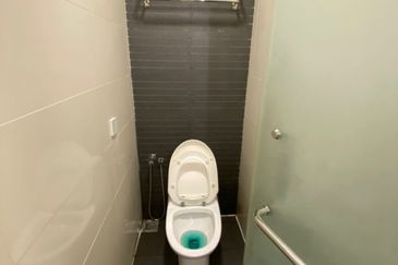 KL SENTRAL: Dua Memoire Suite Apartment For Sale