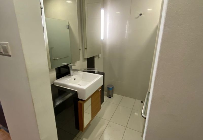 KL SENTRAL: Dua Memoire Suite Apartment For Sale