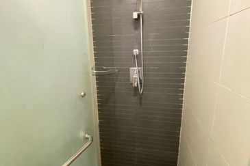 KL SENTRAL: Dua Memoire Suite Apartment For Sale