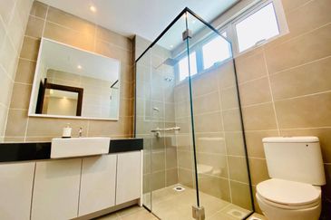 TROPIKA TAMAN MELAWATI BRAND NEW 3 STOREY SEMI-D 