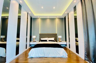 TROPIKA TAMAN MELAWATI BRAND NEW 3 STOREY SEMI-D 