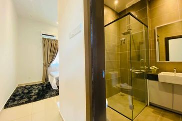 TROPIKA TAMAN MELAWATI BRAND NEW 3 STOREY SEMI-D 