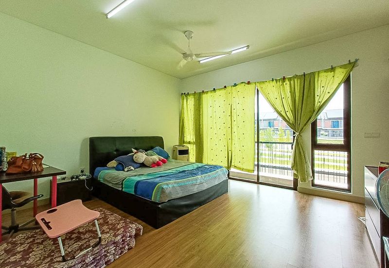 Double Storey Terrace Elmina Denai Alam