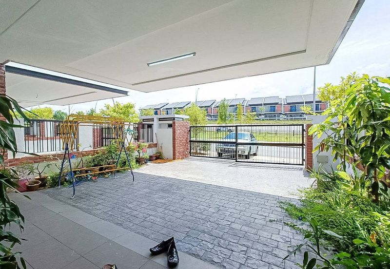 Double Storey Terrace Elmina Denai Alam