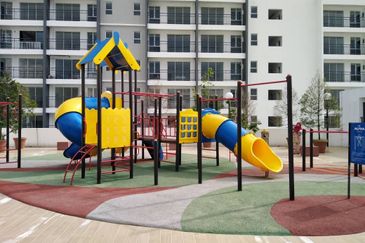 Puncak Hijauan (Hijauan Heights)