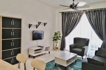 Puncak Hijauan (Hijauan Heights)