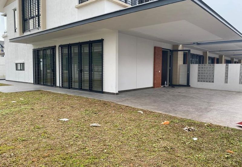 Elmina Green One @ City of Elmina