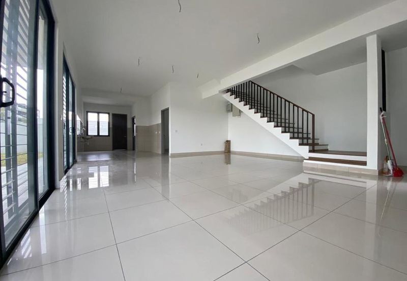 Elmina Green One @ City of Elmina