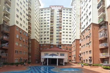 Selesa I-Resort Apartment