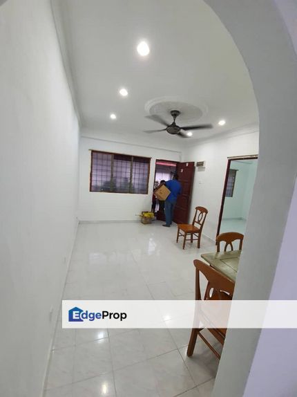 [ RENOVATED ] APARTMENT GUGUSAN KANTAN, SEKSYEN 7,, Selangor, Kota Damansara