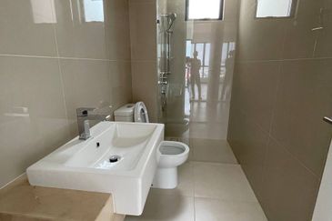 Biggest Corner Lot United Point Residence