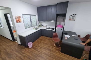 Puncak Hijauan (Hijauan Heights)