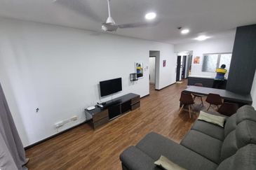 Puncak Hijauan (Hijauan Heights)