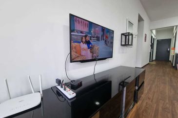 Puncak Hijauan (Hijauan Heights)