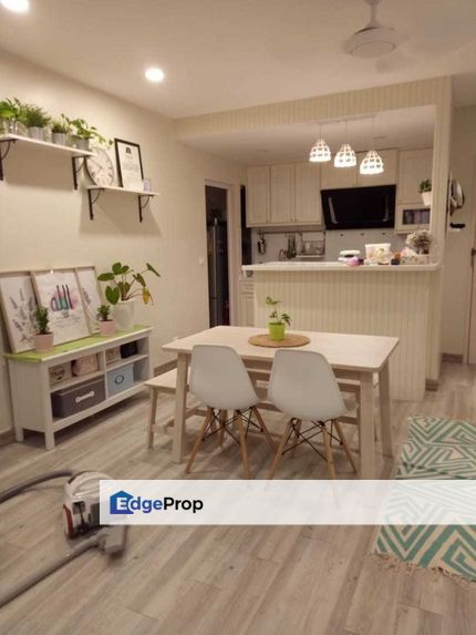 CANTIK RENOVATED Apartment in Setia Alam FOR SALE, Selangor, Setia Alam/Alam Nusantara