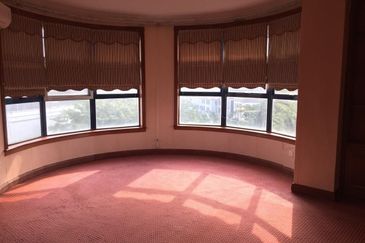 Impiana on the Waterfront