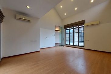 BEAUTIFUL FREEHOLD BUNGALOW Bukit Jelutong Shah Alam