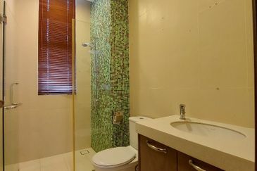 BEAUTIFUL FREEHOLD BUNGALOW Bukit Jelutong Shah Alam