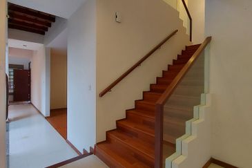 BEAUTIFUL FREEHOLD BUNGALOW Bukit Jelutong Shah Alam