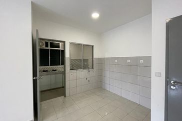 BRAND NEW Suria Pantai Residency for Rent (as seen in pictures)