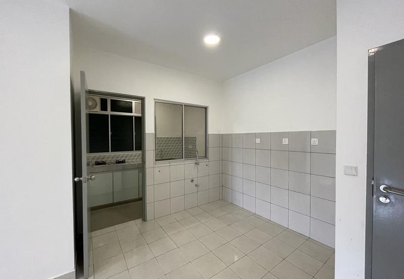 BRAND NEW Suria Pantai Residency for Rent (as seen in pictures)