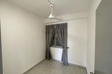 BRAND NEW Suria Pantai Residency for Rent (as seen in pictures)