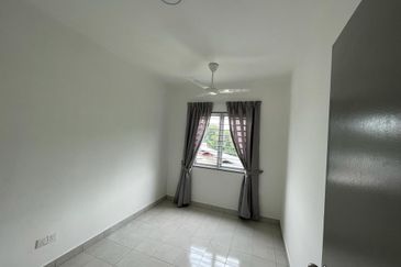 BRAND NEW Suria Pantai Residency for Rent (as seen in pictures)