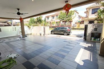 Bandar Tun Hussein Onn