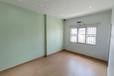 Bandar Tun Hussein Onn