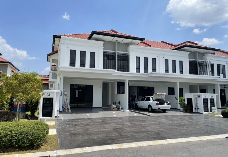 Reef Of Tropics, Setia Eco Glades