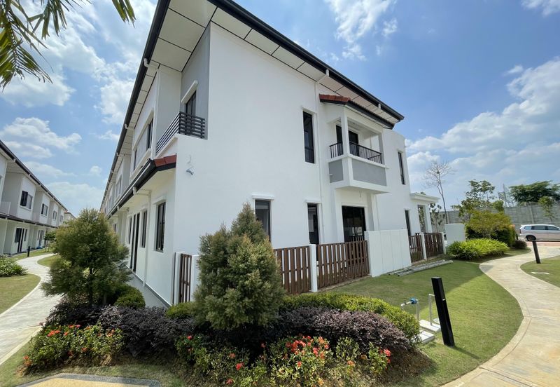 Reef Of Tropics, Setia Eco Glades