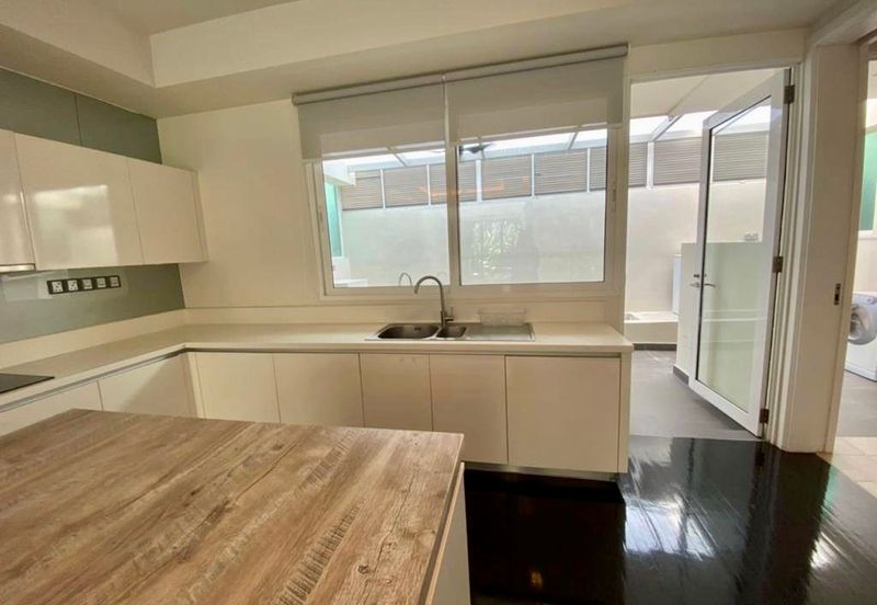 East Residence @ KLGCC