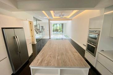 East Residence @ KLGCC