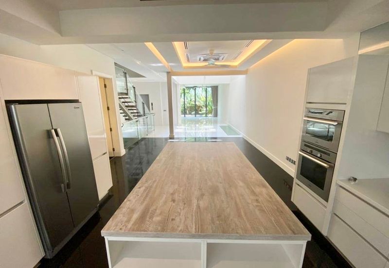 East Residence @ KLGCC