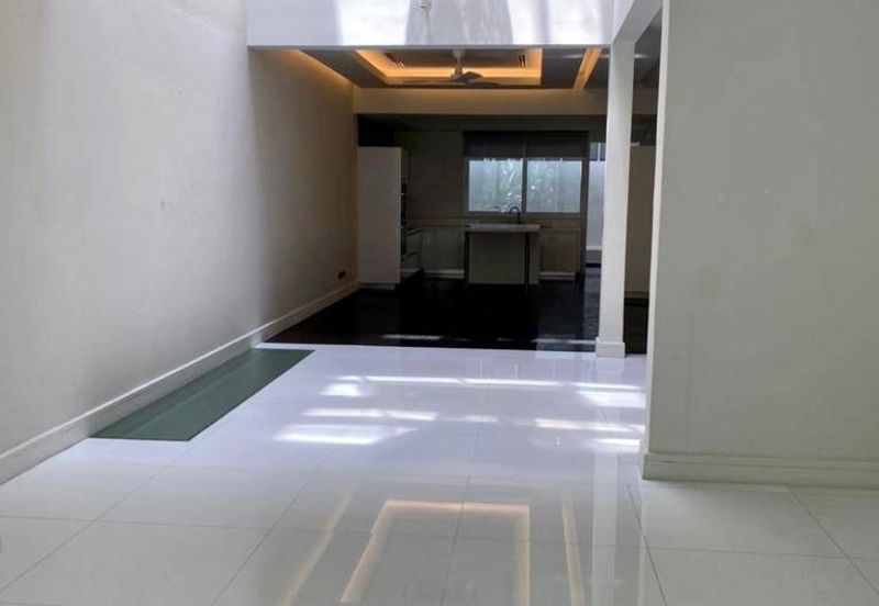 East Residence @ KLGCC