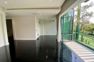 East Residence @ KLGCC