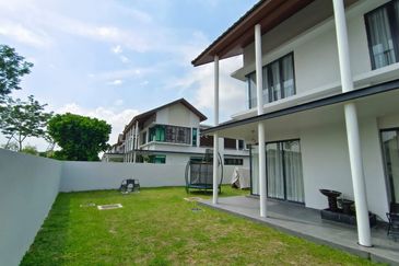 Tiana Elmina Gardens