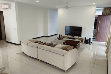 Tiana Elmina Gardens