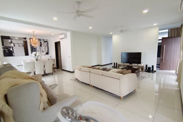 Tiana Elmina Gardens