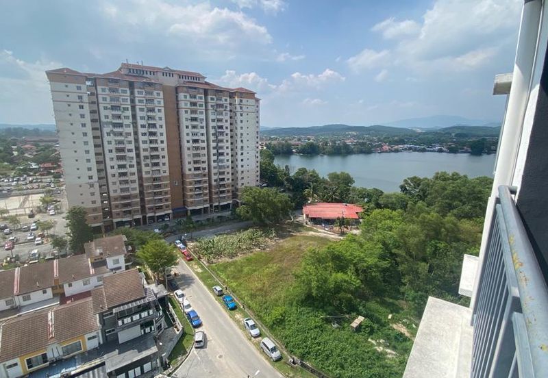 Residensi Laguna Biru 2