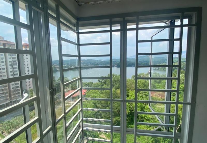 Residensi Laguna Biru 2