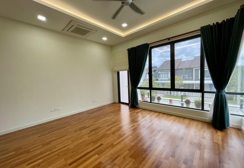 Hemingway Residence @ Bandar Seri Coalfields