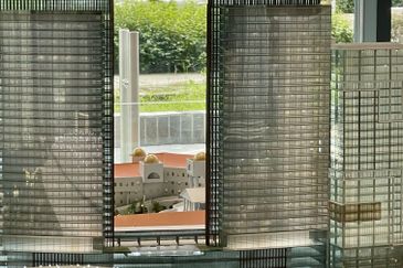 The MET Corporate Towers