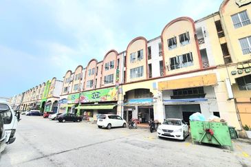 4 Storey Shop Offices Tmn Perindustrian KIP Kepong