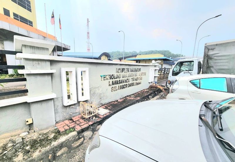 4 Storey Shop Offices Tmn Perindustrian KIP Kepong