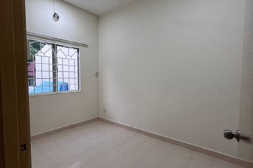 Pusat Bandar Putra Permai