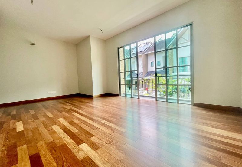 Charming Essex, Setia Eco Templer