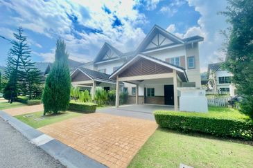 Charming Essex, Setia Eco Templer